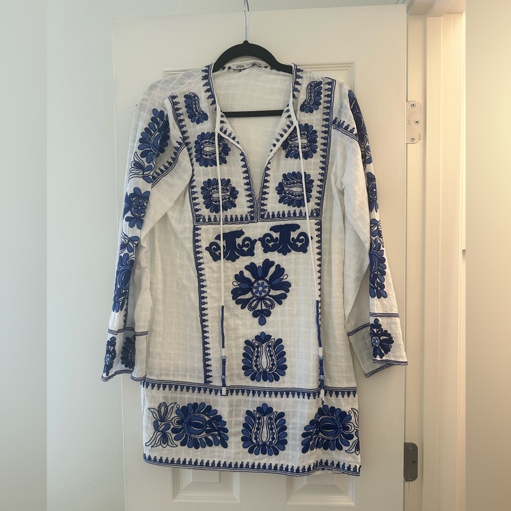 Zara blue and white embroidered dress